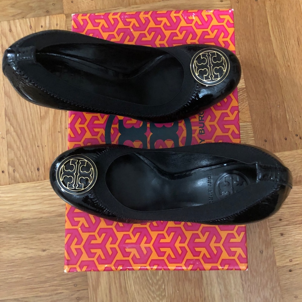Tory Burch Caroline Mid Heel